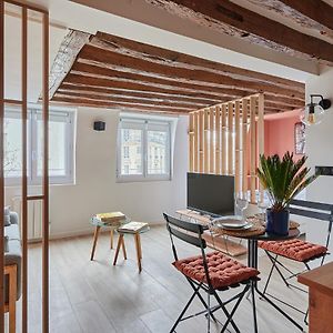 Deluxe Studio